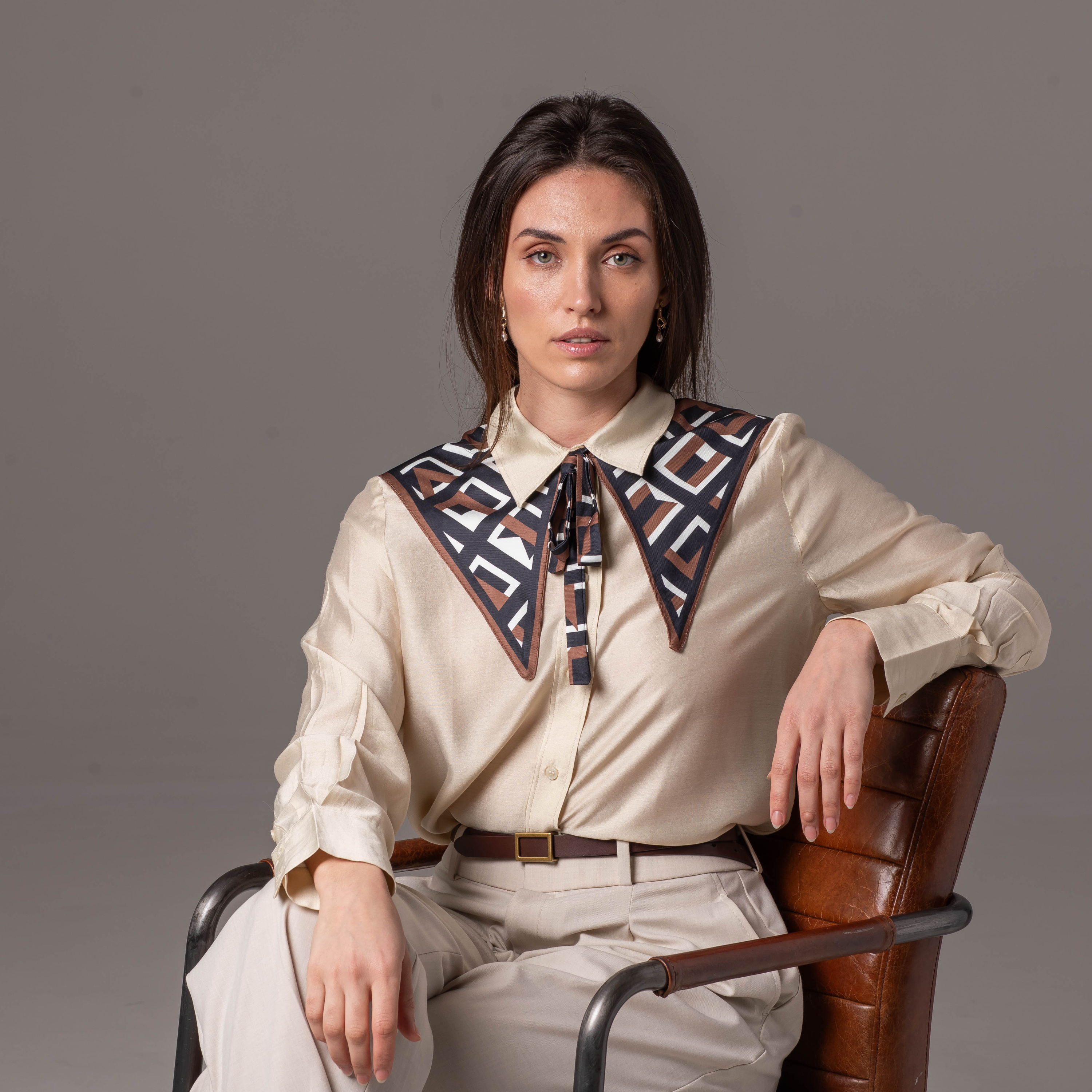 SHAWL COLLAR