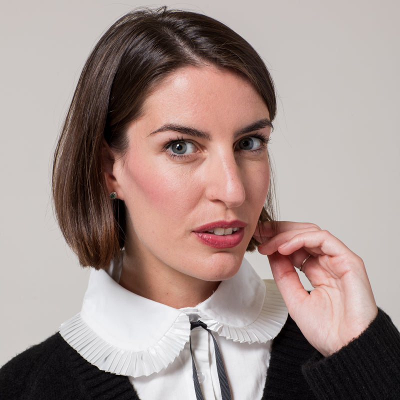 VALENTINA WHITE DICKIE COLLAR WITH BLACK TIE