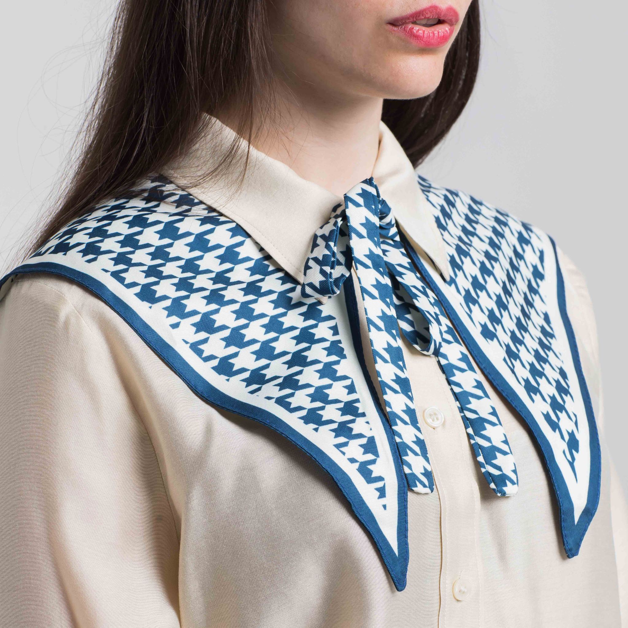 SHAWL COLLAR - BLUE PLAID