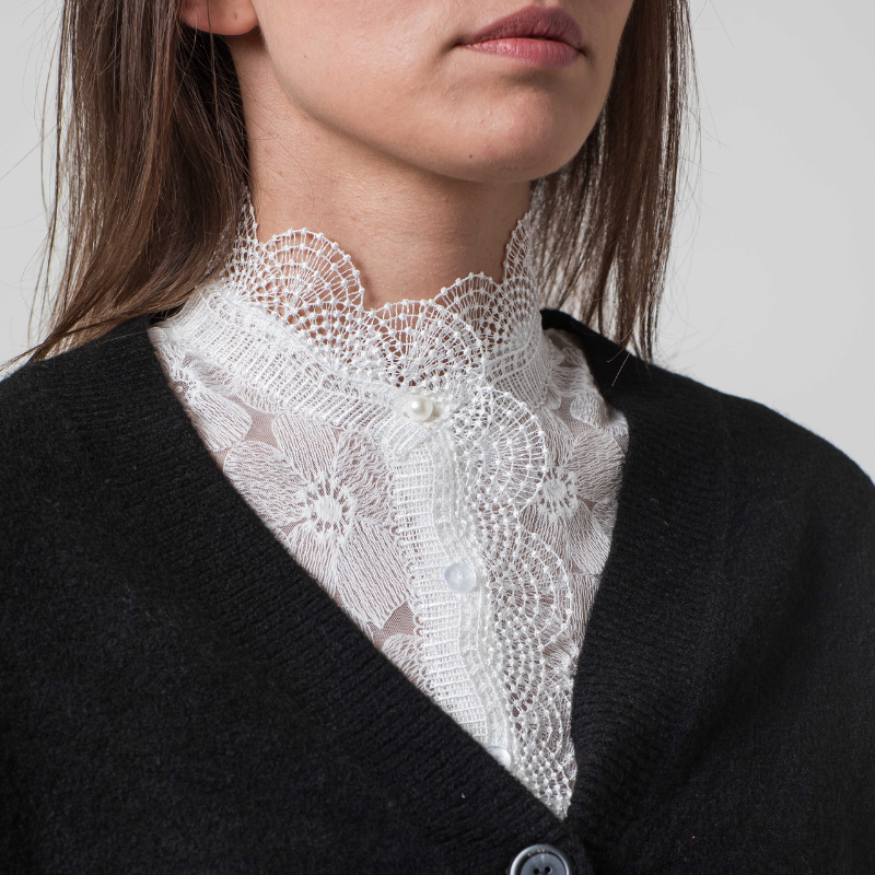 ESME LACE COLLAR