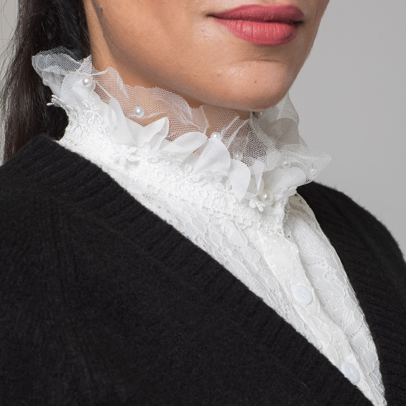 HAZEL RUFFLE LACE COLLAR