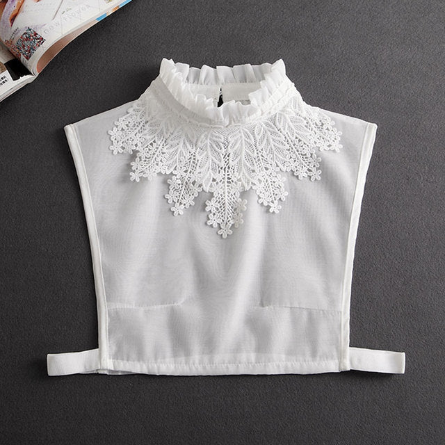 MIA RUFFLE LACE COLLAR